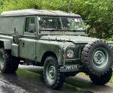 Military: 1985 Stage 1 109-inch Electronic Warfare dual-wheel conversion New Zealand Defence Force