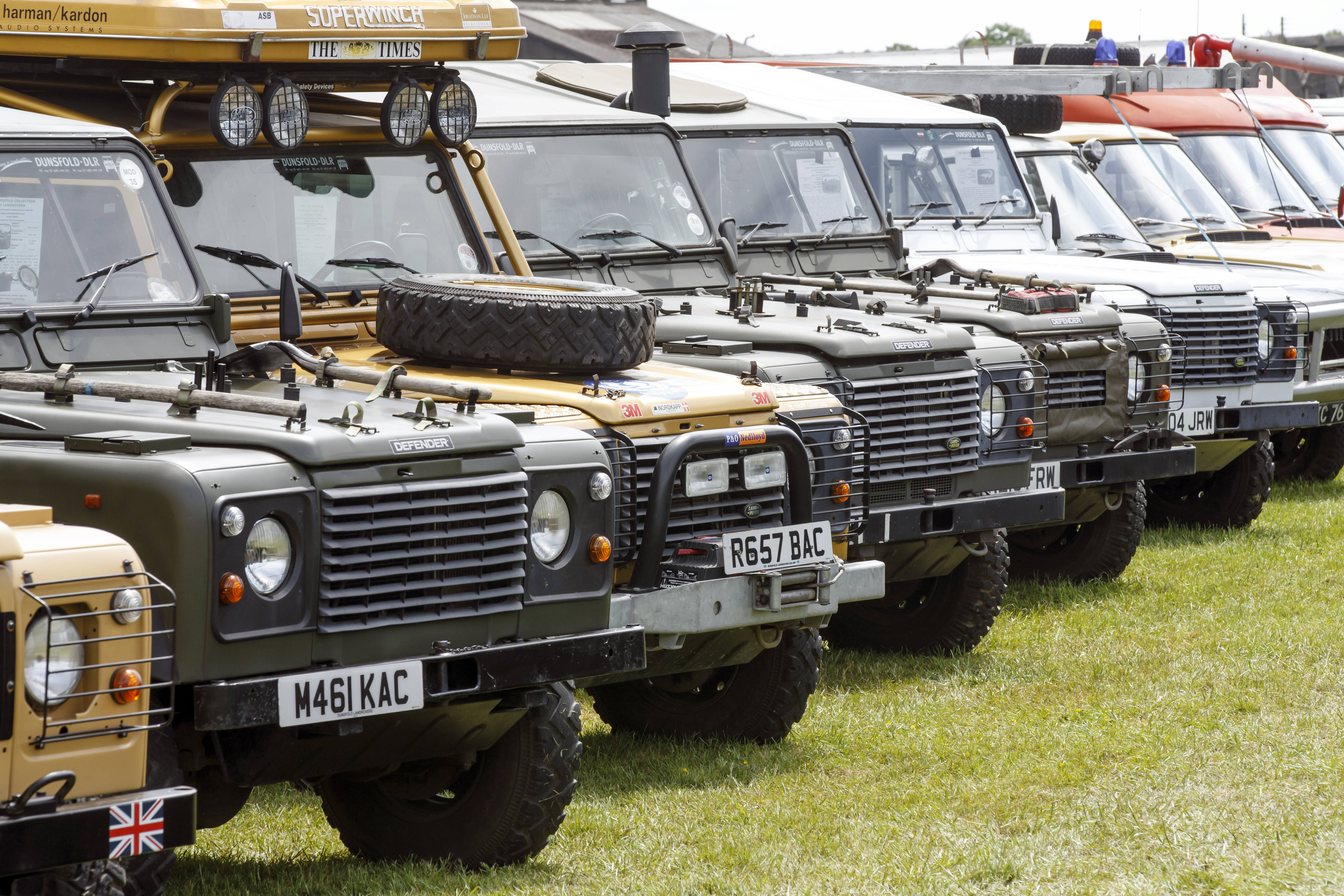 Land Rover Club stands are selling out for our June Show! :: The Dunsfold  Collection